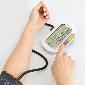오픈메디칼(특가) 녹십자MS 팔뚝형 자동혈압계 BPM-656 - 혈압측정기